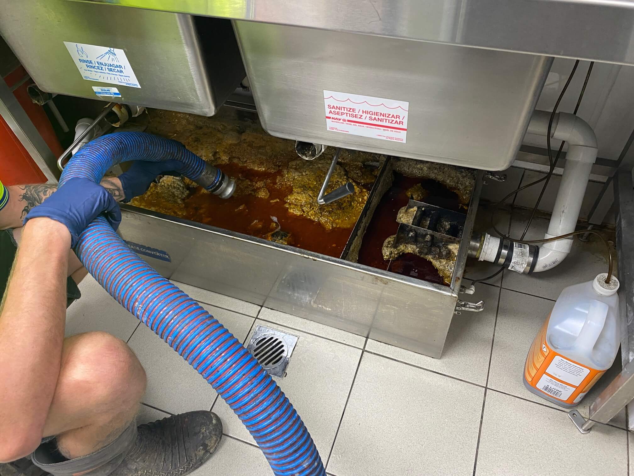 Grease Trap Cleaning in Lake Magdalene